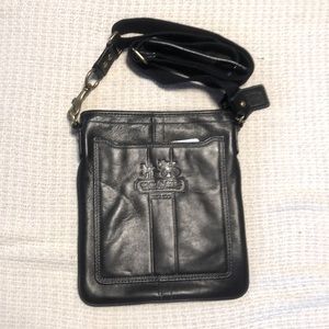 (SOLD) Coach Black Shoulder Bag